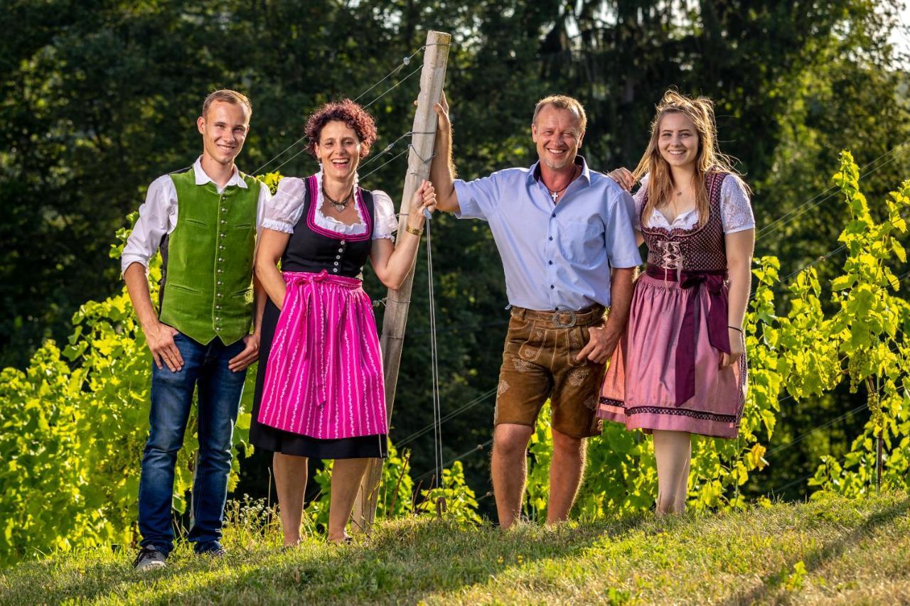 Weingut-Gaestehaus Birnstingl Gamlitz Buitenkant foto